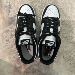 Nike low dunk Retro White Black Panda